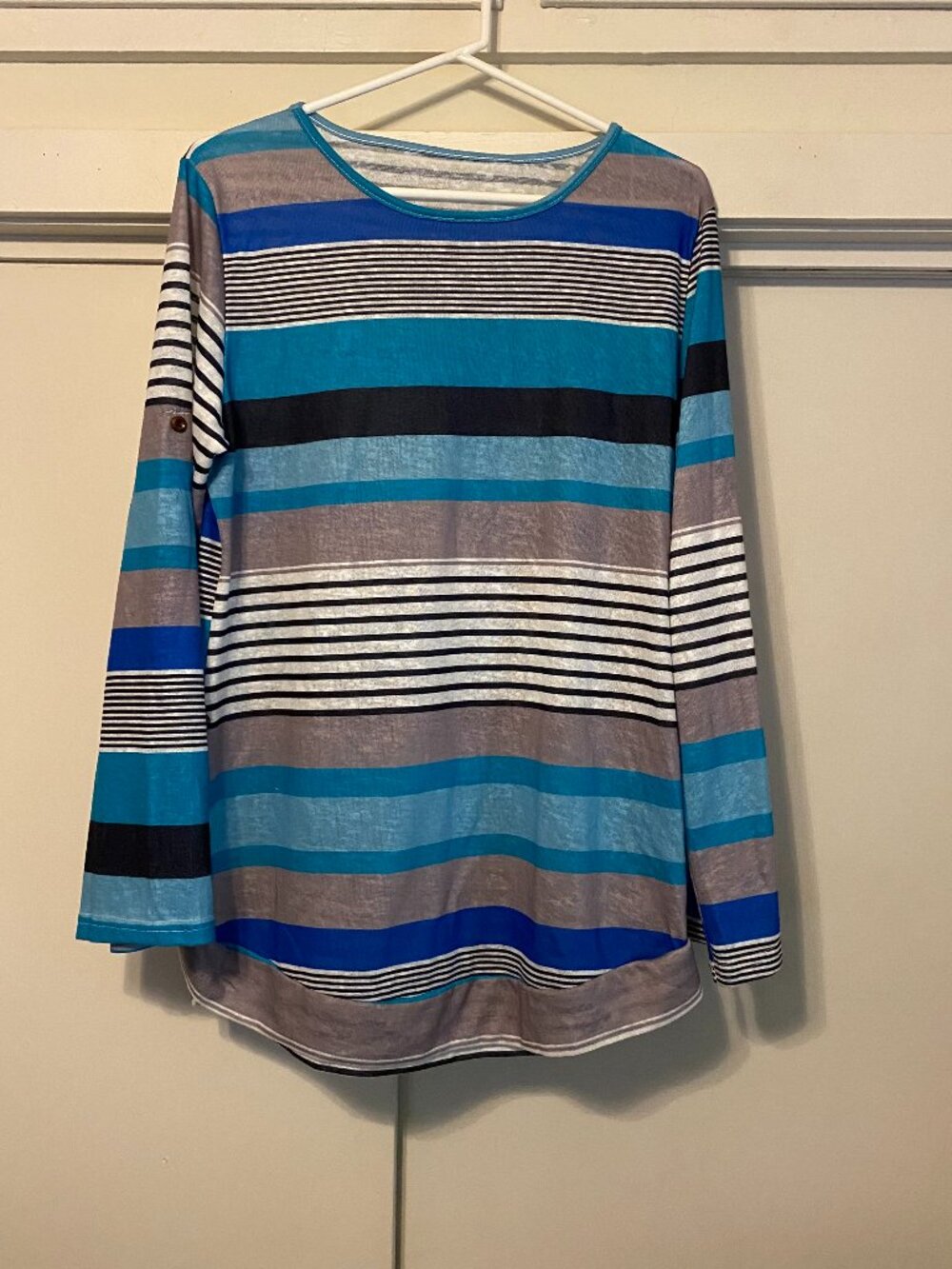 Great colors, long sleeve, warm & comfy stripe tunic, size XL